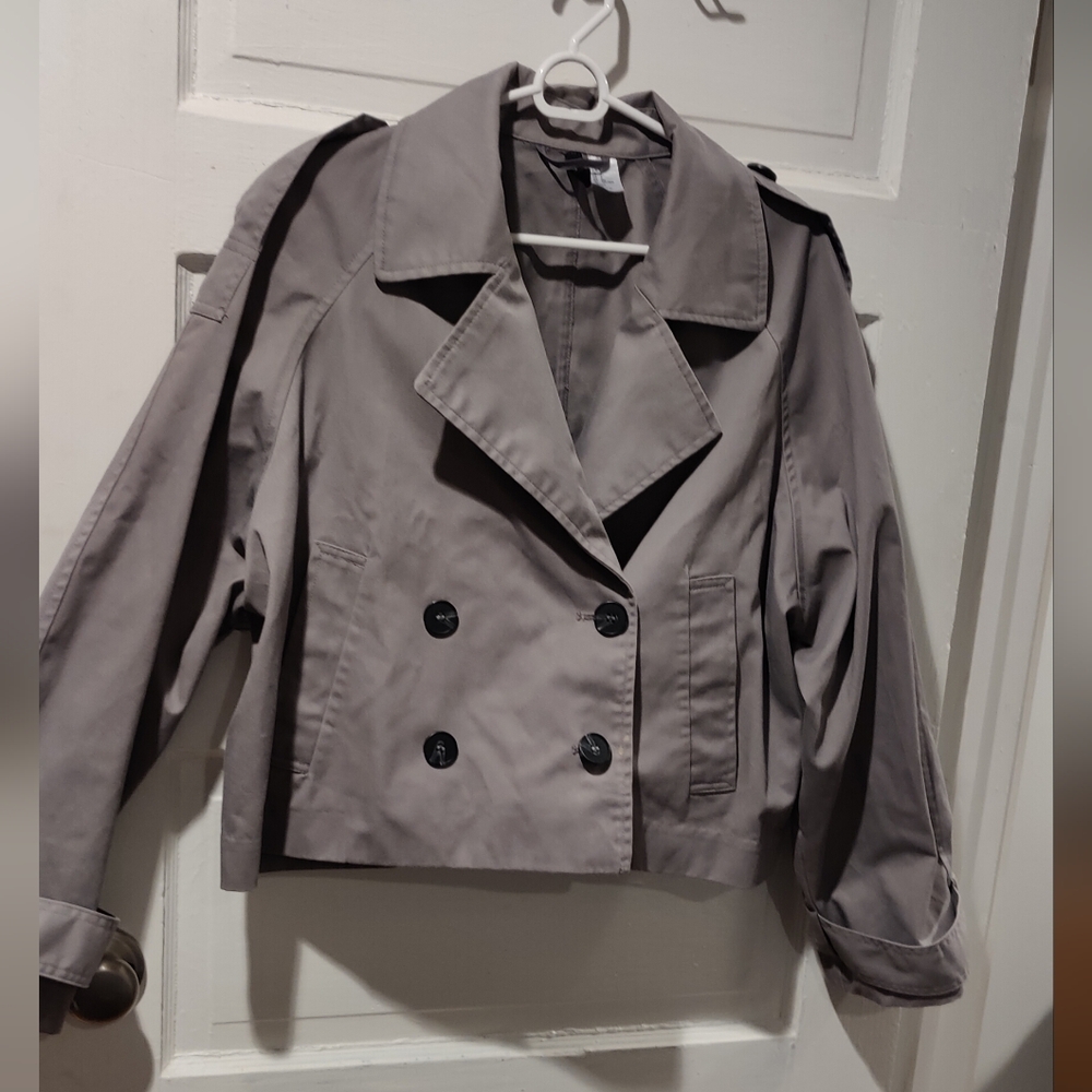 Women's Cropped Gray Trench Style Jacket